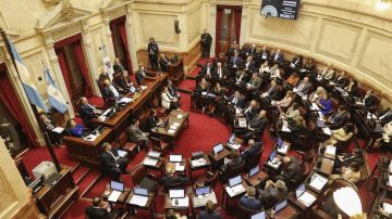 La reforma laboral obtuvo la media sanción en el Senado y el debate se traslada a Diputados