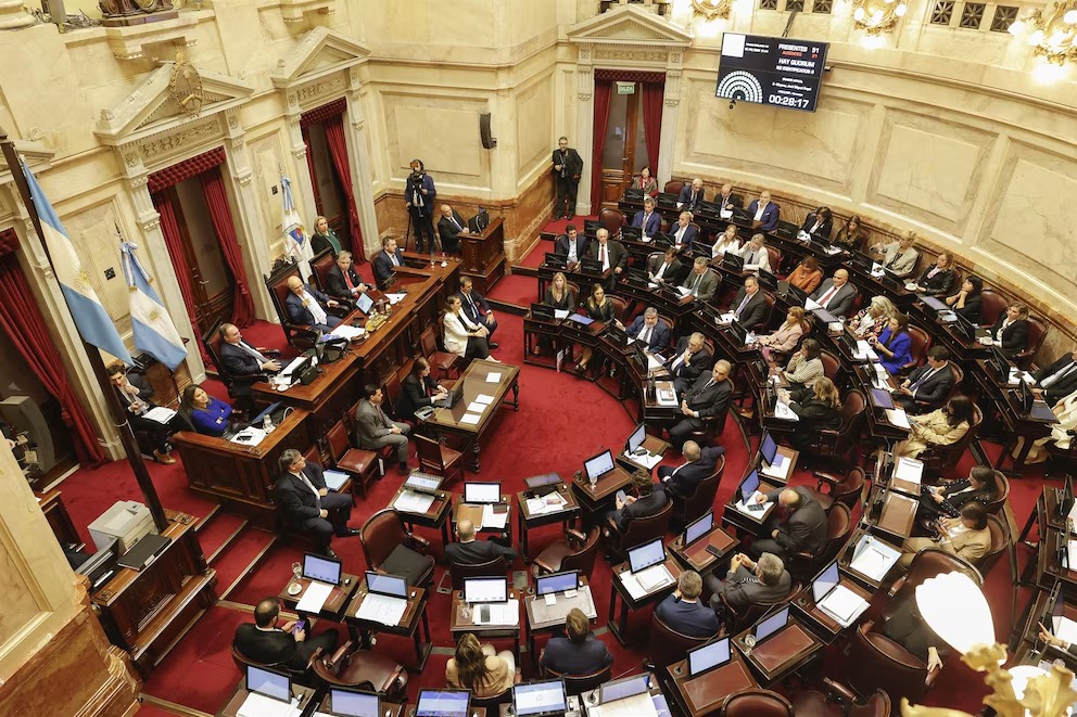 La reforma laboral obtuvo la media sanción en el Senado y el debate se traslada a Diputados
