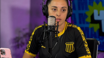 Rocío Sabalza, propulsora del fútbol femenino en Santiago del Estero pasó por la Mañana de Info