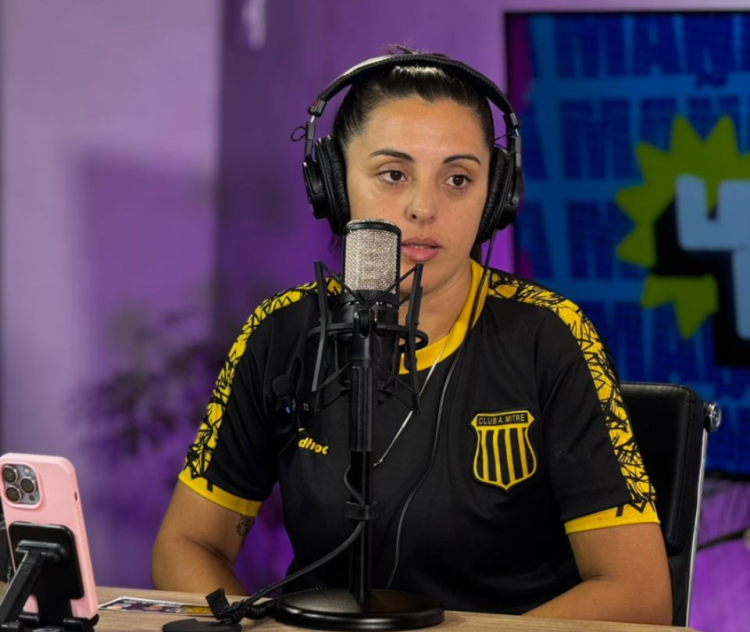 Rocío Sabalza, propulsora del fútbol femenino en Santiago del Estero pasó por la Mañana de Info