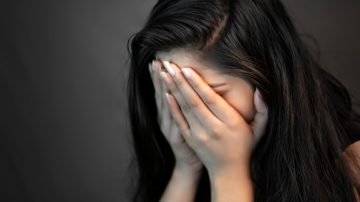 Una joven de 18 años se autolesionó luego de discutir con su pareja