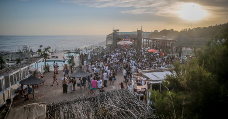 Según CAME, viajaron 30,7 millones de turistas en el verano y el gasto total fue de $11 billones