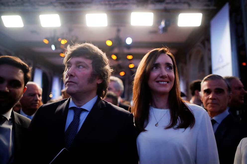 Traidora por decreto