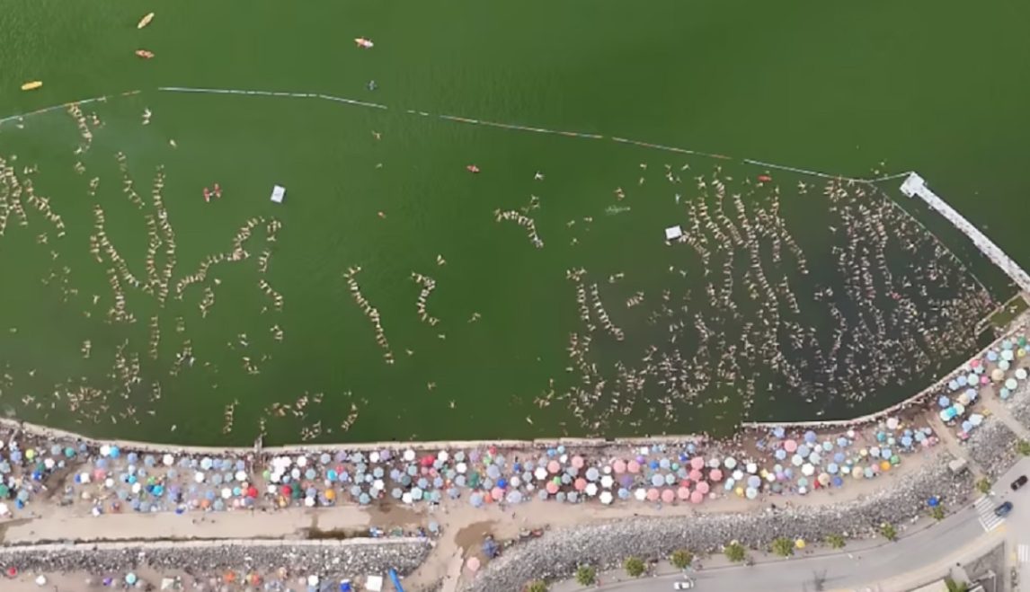 El Festival de la Planchita en Miramar desafió el récord de personas flotando