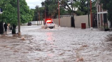 Impresionante temporal en Salta dejó inundaciones, evacuados y daños históricos