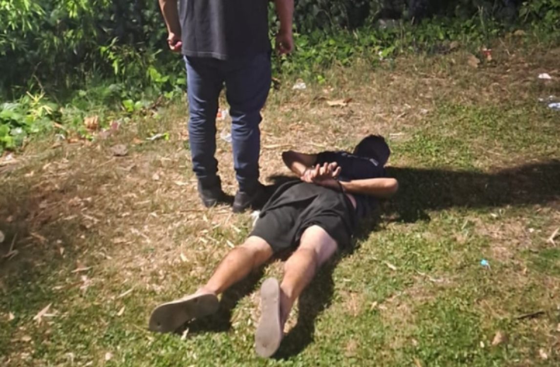 Horror: un hombre secuestró a su amante, la amarró y amenazó al esposo a través de WhatsApp