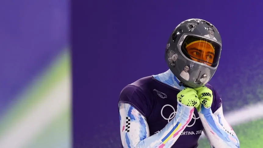 El COI expulsó a un deportista ucraniano por un casco en homenaje a víctimas de la guerra