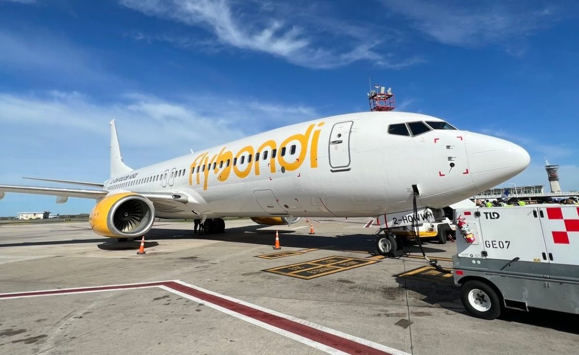 Crisis en Flybondi: retiros voluntarios y posible mudanza de la empresa a Paraguay