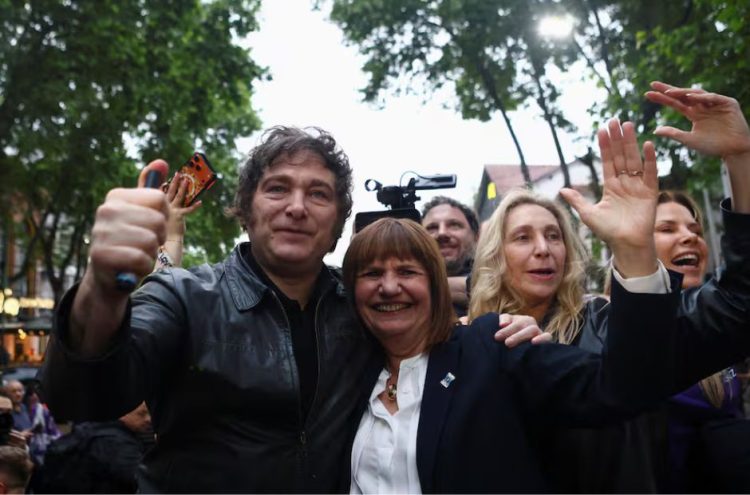 Milei cae al 41% y es desplazado por otra figura con mejor imagen dentro de La Libertad Avanza