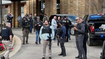 Atentado en Michigan: un atacante con un rifle embistió una sinagoga y fue abatido por la seguridad