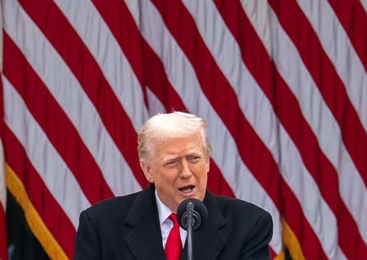 Trump lanzó una dura advertencia a Irán por el Estrecho de Ormuz