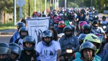 FOTOS. Se realizó este domingo la caravana en motos y procesión a Mama Antula