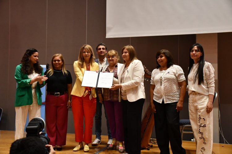 Con una importante convocatoria se realizó la jornada por el “8M” en el Fórum