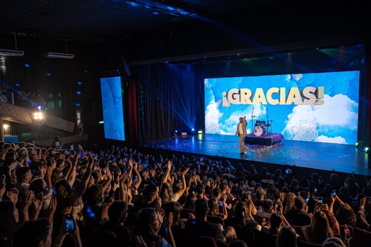 Pablito Castillo llega al Teatro 25 de Mayo con su show “La Risa que me Parió”