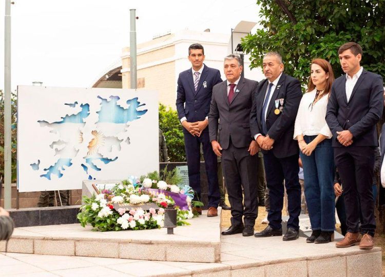 La Banda rinde homenaje a los Héroes de Malvinas: los actos centrales este 2 de abril