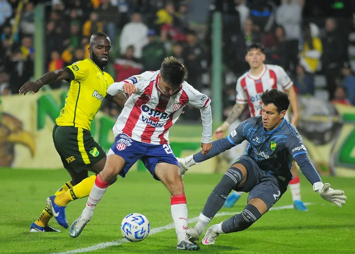 EN VIVO: Defensa y Unión igualan sin goles