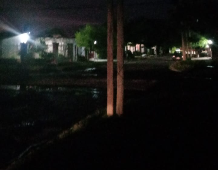 La preocupación de vecinos del barrio Ampliación Borges por la falta de iluminación en las calles: “Es imposible el tránsito”