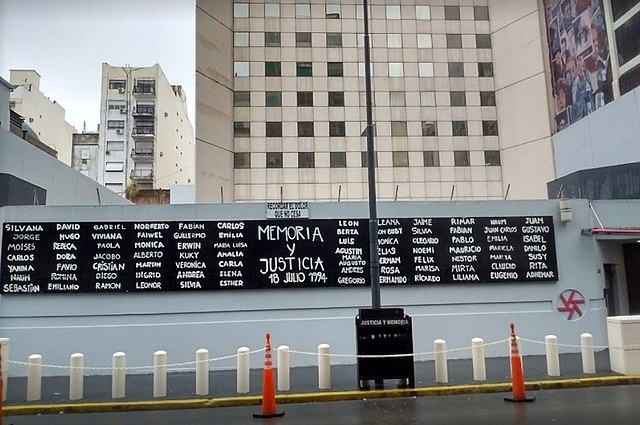 Tensión en la AMIA por una amenaza de bomba