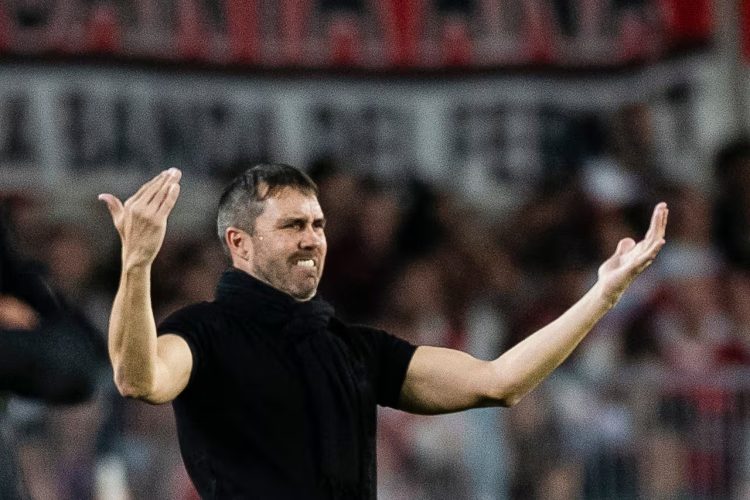 A pesar del triunfo ante Estudiantes (RC), Coudet no quedó conforme: “Podemos jugar mejor”