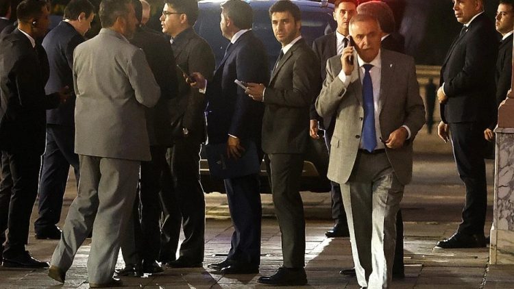 Nación envió 47 mil millones a los gobernadores aliados, pero sólo en coparticipación les debe más de 800 mil millones de enero y febrero