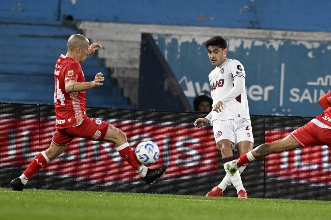 Argentinos Juniors recibe a Lanús en el pendiente de la sexta fecha del Torneo Apertura