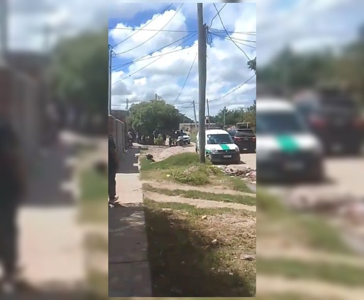 Tensión en el Ampliación 25 de Mayo en La Banda: vecinos denuncian usurpación en “la canchita” del barrio