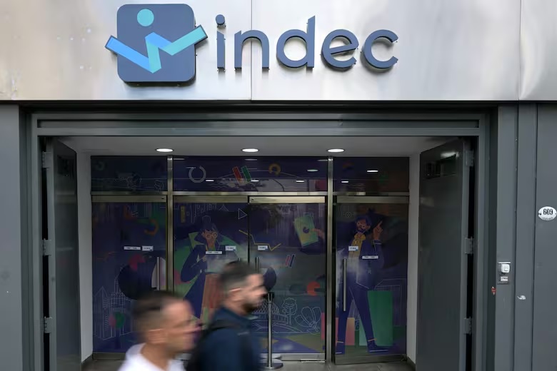 El Gobierno proyecta nuevos recortes en el empleo público y apunta a reducir un 10% en 2026