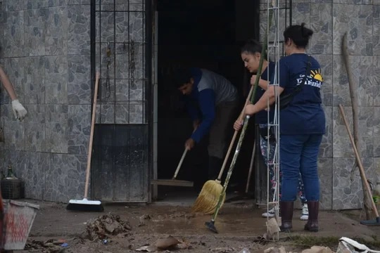 El agua retrocede en La Madrid y avanza el retorno de los evacuados en Tucumán