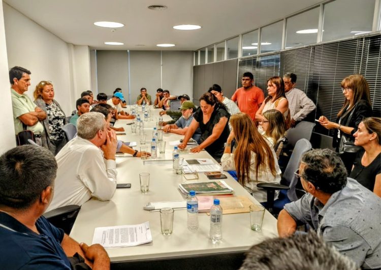 Histórico: mesa de diálogo entre el MOCASE VC, la empresa AGD y el Gobierno Provincial