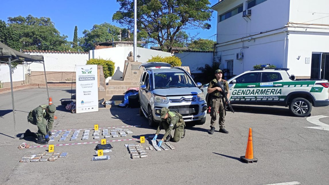 FOTOS. Desarticulan una organización narco con vínculos carcelarios en Santiago y hay cuatro detenidos
