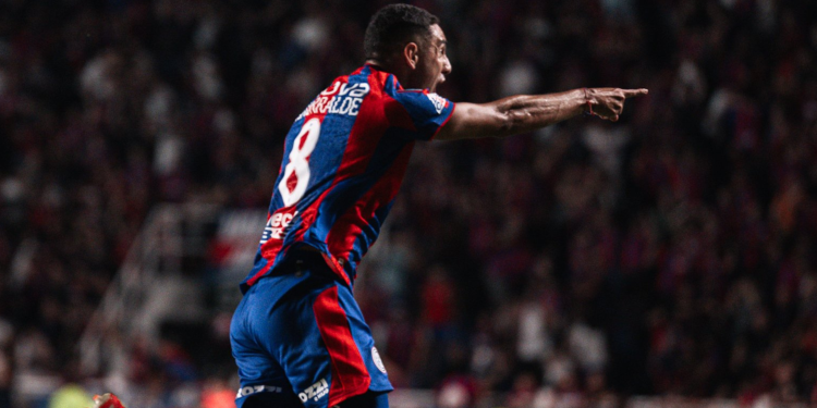 San Lorenzo le ganó a Estudiantes en un partidazo bajo la lluvia