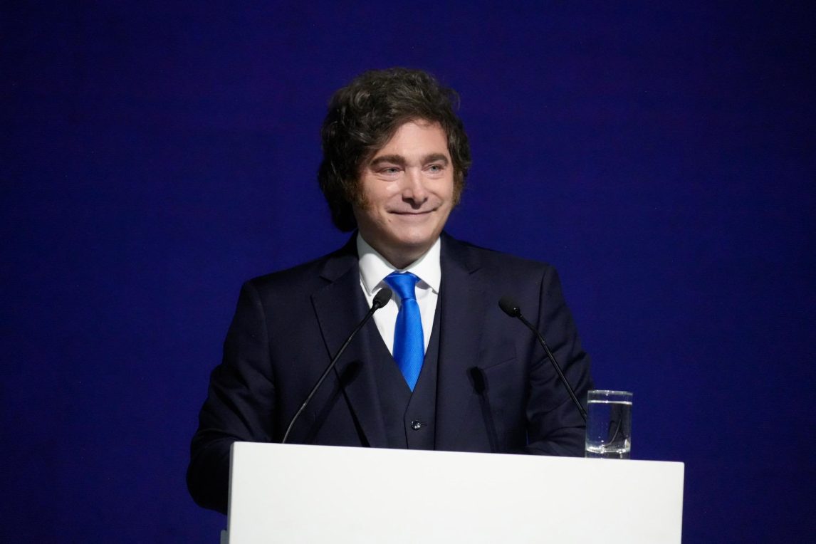 Milei respaldó el retiro de la postulación de la jueza Michelli y la decisión final pasa al Senado