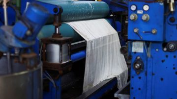 Crisis en el sector textil: el fabricante de Reebok y Kappa entró en concurso por la “competencia diabólica” de las importaciones