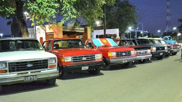 Expo Clásica Multimarcas Solidaria: pasión y compromiso social en las calles de La Banda