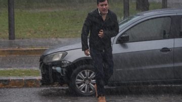 Alerta amarilla por tormentas en Santiago: lluvias intensas, ráfagas y posible granizo