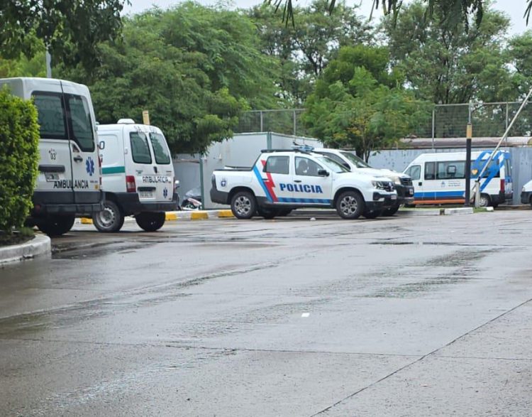 Choque y misterio en la Ruta 51: dos salteños se accidentaron y pidieron no ser hospitalizados; tenían una mochila con dinero y droga