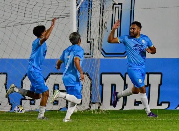 Central Argentino goleó a Banfield y sigue firme