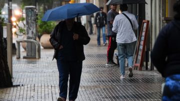 Santiago bajo alerta amarilla por lluvias y tormentas: cuáles son todas las localidades afectadas y cómo estará el tiempo este domingo