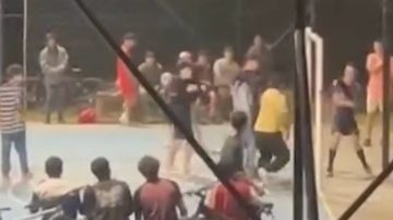 Un padre baleó a otro tras una pelea entre niños en un partido de fútbol