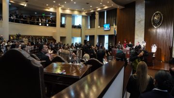 Cargos, concursos y evaluación docente: todos los anuncios del gobernador Elías Suárez en materia de educación