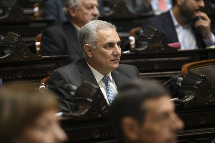 Barbur cuestionó el “blindaje” de Adorni en el Congreso: “Es un despliegue inédito y una señal de debilidad”
