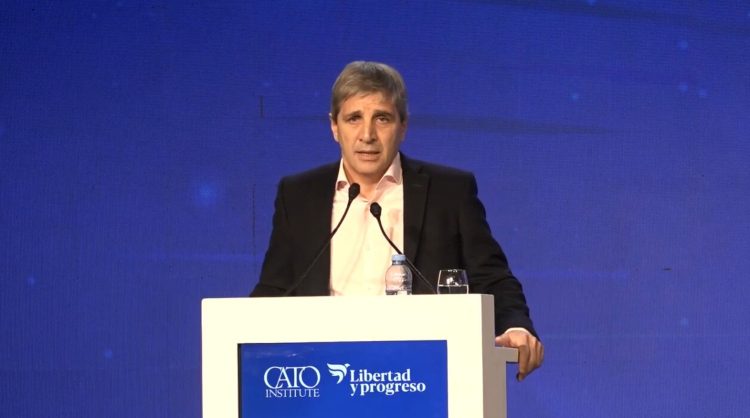 Exigen a Caputo que explique el destino de 200 millones de dólares para subsidios energéticos