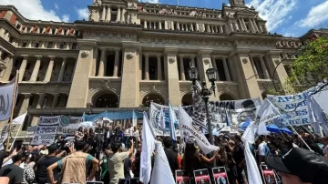 La CGT recusó a los jueces que reactivaron la reforma laboral y denunció “favores” oficiales