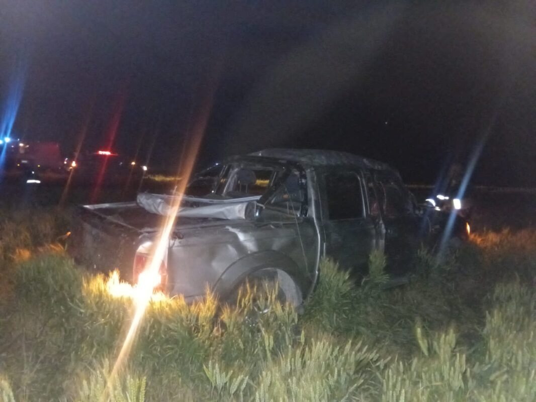 Por esquivar un perro, un hombre volcó con su camioneta sobre la Ruta 92