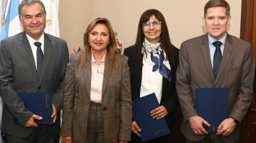 Norma Fuentes tomó juramento a nuevos funcionarios de la Municipalidad de la Capital