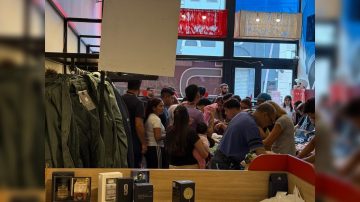 Remeras desde $5.000 y jeans desde $7.500 en un nuevo “garaje sale” de Le Parc Men
