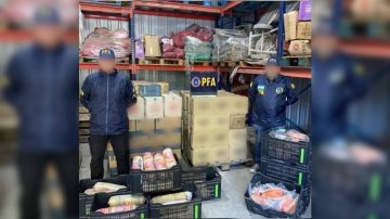 Desbaratan distribuidora clandestina que adulteraba alimentos vencidos y los vendía como aptos