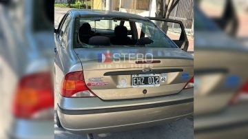 Le destrozaron el parabrisas trasero cuando llevaba a su hermana menor a la escuela