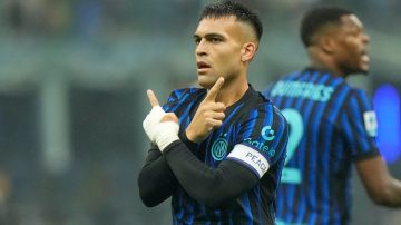 Barcelona analiza a Lautaro Martinez como alternativa a Julián Álvarez