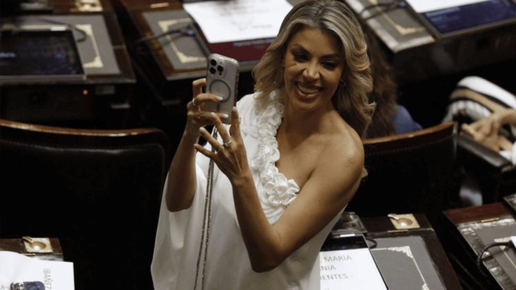 Corrientes: Sancionan a Virginia Gallardo y LLA por no rendir cuentas de dinero de la campaña
